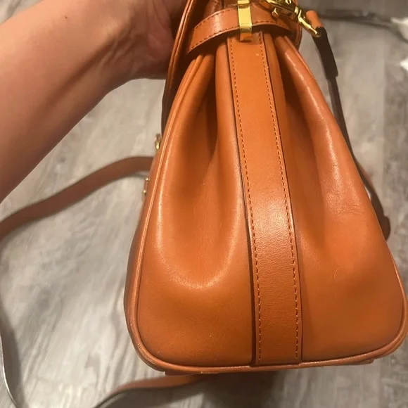 Beautiful authentic Crossbody Valentino Garavani - Picture 8 of 12